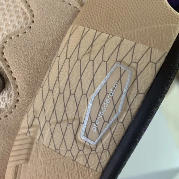 Bad Bunny RESPONSE CL Shoes - Paso Fino X Adidas - Size 11